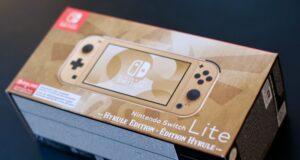 Unboxing Switch Lite Zelda Collector